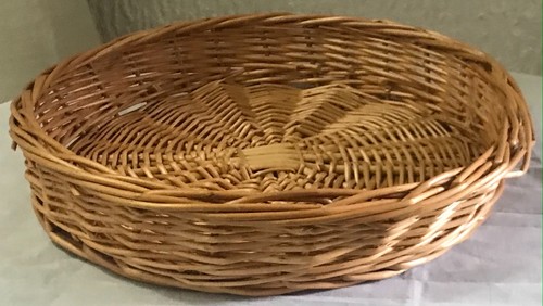 Round fruit basket woven - round,